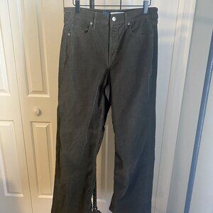 Old Navy Extra High-Rise Sky-Hi Wide Leg Corduroys, Size 10